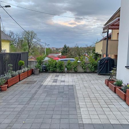 Apartment Maksimir Yard Zagreb Exterior photo