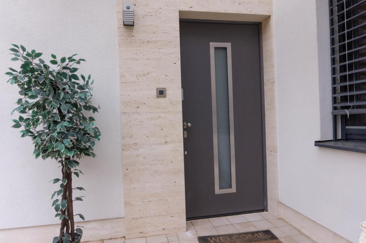 Apartment Maksimir Yard Zagreb Exterior photo